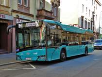 VGF/ICB Solaris Urbino 12 Wagen 223 am 14.10.17 in Frankfurt am Main Basler Platz auf der Linie 64