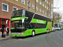 Flixbus Setra 4000er Doppeldecker am 21.10.17 in Frankfurt am Main 