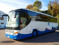 Setra 416 GT-HD von der Usedomer Bäderbahn im Stadthafen Sassnitz am 30.10.2016