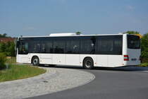 Am 04.06.2016 fährt M-AN 2085 für die ILA 2016 auf der Shuttle Linie  S . Aufgenommen wurde ein MAN Lion's City.