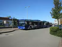 VZO - Mercedes Citaro Nr. 117 am Bahnhof in Wetzikon, am 14.10.17