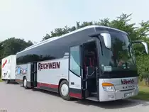 Setra 415 GT-HD von Käberich aus Deutschland mit Anhänger in Sassnitz am 05.07.2014