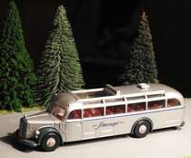 BREKINA-MB-OLDTIMER  SILBERVOGEL 
Schöner BREKINA-MB-Oldtimer-Bus  Silbervogel  in 1:87 mit offenem Verdeck-5.11.2017
