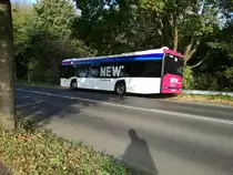 Ein Solaris Urbino 12 der 4. Generation von der NEW'MöBus mit der Wagennummer 1708 kurz vor Neersen. | November 2017