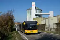 PTT: Postauto Lyss-Bern bei Aarberg am 31. Oktober 2017.
Foto: Walter Ruetsch
