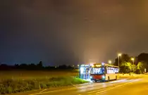 In der Nacht vom 15. auf den 16. Juli 2017 fuhr die Rheinbahn aufgrund der Rheinkirmes auf der Meerbuscher Rundlinie 839 statt bis Mitternacht bis 4 Uhr morgens. Hier konnte Wagen 7661, welcher an diesem Abend drei der vier Runden ohne Fahrgäste fuhr an der Haltestelle  Zur Rheinfähre  in Langst-Kierst aufgenommen werden.