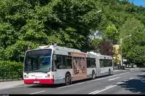 Obus Salzburg VanHool AG 300 T 279 am 26. Mai 2017 in der Imbergstrasse.