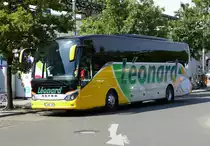 Setra S 515 HD von 'Leonard' aus Belgien auf dem Hardenbergplatz /Berlin im Juli 2017