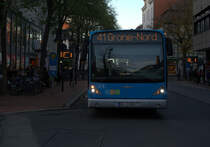 Linie 41 Richtung Grone Nord , Haltestelle Weender Str. West, Göttingen Innenstadt.
17.11.2017 16:51 Uhr. Typ Van Hool A Reihe 300 (?)