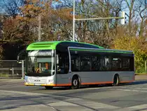 ÜSTRA Hannoversche Verkehrsbetriebe MAN Lions City Hybrid auf der Linie 100 am 17.11.17 in Hannover 