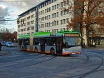 ÜSTRAHannoversche Verkehrsbetriebe  Solaris Urbino 18 Hybrid am 17.11.17 auf der Linie 152 in Hannover