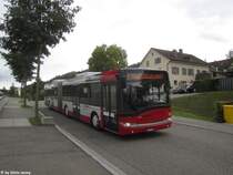 Stadtbus Winterthur Nr. 345 (Solaris Urbino 18) am 6.10.2017 beim Schulhaus Wyden. Dieser Wagen wird aufgrund seiner Überlandausrüstung nicht sehr oft auf der Linie 7 eingesetzt.