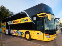 Setra 431 DT von JobTours aus Deutschland im Stadthafen Sassnitz am 26.10.2014