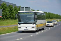 Am 04.06.2016 fährt TF-VG 101 für die ILA 2016 auf der Shuttle Linie  S . Aufgenommen wurde ein Mercedes Benz Integro.
