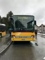 Front der Setra 315 UL auf dem Bahnhofplatz Stans am 25.11.17.