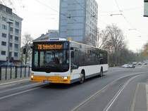 MVG MAN Lions City Wagen 827 am 02.12.17 in Mainz Hauptbahnhof