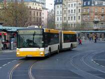 MVG MAN Gelenkzug der 2. Generation Wagen 709 am 02.12.17 in Mainz Hauptbahnhof