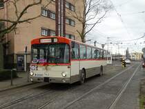 VGF Mercedes Benz O305 als Nikolaus Express am 09.12.17 in Frankfurt am Main