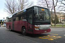 Setra S412UL Bus Nr. 1580 von Trentino Trasporti an der Piazza Dante in Trient. Aufgenommen 2.12.2017.