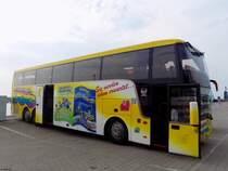 Van Hool T917 von JobTours aus Deutschland im Stadthafen Sassnitz am 07.09.2014