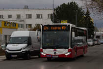 Wiener Linien NL220MB 8203 auf der Linie 27A in der Panethgasse, 11.12.2017