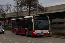 Wiener Linien NL220MB 8198 auf der Linie 27A auf der Wagramer Straße, 11.12.2017