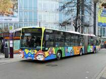 RNV Mercedes Benz Citaro 1 G Wagen 8169 Kunstbus am 16.12.17 in Heidelberg Hbf 