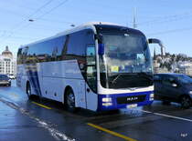 MAN Lion`s Coach Reisecar unterwegs in Luzern am 09.12.2017