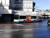 VBL - Trolleybus Nr.207 unterwegs auf der Linie 7 in Luzern am 09.12.2017