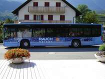 Setra S 415 NF des S�dtiroler Reiseunternehmens Rauch Reisen, hier aufgenommen im August 2008 am Kalterer See. Der Bus ist im Auftrag des SAD im Linienverkehr als See & Wanderbus Kaltern/Eppan unterwegs.