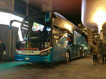 Zerzuben Setra 516 HD Nr. 8 als Bahnersatz für die MGB zwischen Visp und Täsch, am 10.1.18 in Visp.