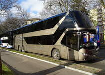 Neoplan Skyliner Grütter, Berne. 

Plus de photos sur : https://www.facebook.com/AutocarsenSuisse/ 