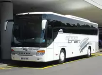 Setra 415 GT HD Show Train, Genève Aéroport, juillet 2016  

Plus de photos sur : https://www.facebook.com/AutocarsenSuisse/ 