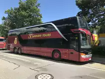 Setra 431 DT Maxhari, Bienne juin 2017

Plus de photos sur : https://www.facebook.com/AutocarsenSuisse/