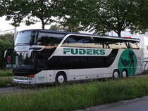 Setra 431 DT Füdeks, Berne juillet 2016

Plus de photos sur : https://www.facebook.com/AutocarsenSuisse/
