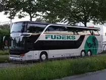 Setra 431 DT Füdeks, Berne juillet 2016

Plus de photos sur : https://www.facebook.com/AutocarsenSuisse/