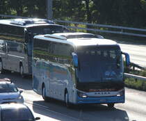 Setra 515 HD 2 Zerzuben, près de Berne septembre 2015

Plus de photos sur : https://www.facebook.com/AutocarsenSuisse/