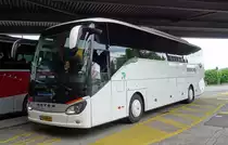 Setra 515 HD Besseling, aire de repos de Pratteln, mai 2016

Plus de photos sur : https://www.facebook.com/AutocarsenSuisse/