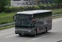 van Hool Alicron Voyages Favre, près de Berne mai 2016

Plus de photos sur : https://www.facebook.com/AutocarsenSuisse/