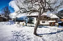 Ein SETRA S 415 NF von Siebler Reisen, aufgenommen am 8.2.2018, nahe der Haltestelle Berg im Drautal Mehrzweckhaus.
Unterwegs war der Bus auf der Kfl. 5021 als Kurs 11 (Oberdrauburg Bahnhof - Gerlamoos).