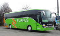 Setra 515 HD Just Voyages pour Flixbus, Lausanne décembre 2016

Plus de photos sur : https://www.facebook.com/AutocarsenSuisse/