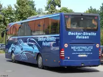 Mercedes Tourismo von Becker-Strelitz aus Deutschland in Berlin am 10.06.2016