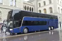 van Hool Astromega Confédération Suisse, Berne, juin 2016

Plus de photos sur : https://www.facebook.com/AutocarsenSuisse/