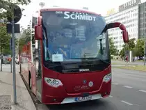 Scania OmniExpress von Der Schmidt aus Deutschland in Berlin am 10.06.2016
