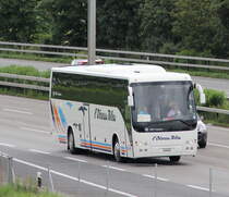 Temsa Safari HD L'Oiseau bleu, près de Berne juin 2016

Plus de photos sur : https://www.facebook.com/AutocarsenSuisse/
