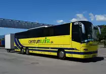 Bova VDL Magiq Centrum Turist, aire de repos de la Côte, juillet 2016

Plus sur : https://www.facebook.com/search/top/?q=autocars%20en%20suisse