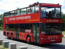 Neoplan Centroliner N4426 von Gullivers Reisen aus Deutschland in Berlin am 11.06.2016