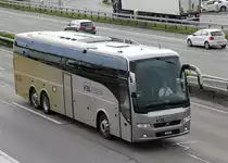 Volvo 9900 n° 804 VBL Reisen, près de Berne avril 2016

Plus de photos sur : https://www.facebook.com/AutocarsenSuisse/ 