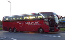 Setra 516 HDH Weiermaier (A), près de Berne juin 2017

Plus de photos sur : https://www.facebook.com/AutocarsenSuisse/ 