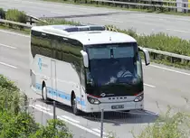Setra 515 HD Gumdrop, près de Berne août 2017

Plus de photos sur : https://www.facebook.com/AutocarsenSuisse/ 